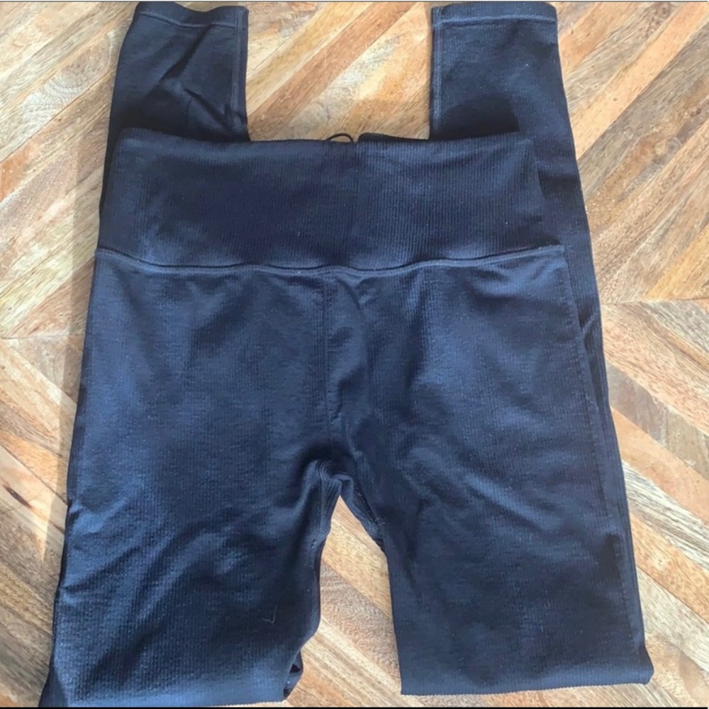 Fabletics Ribbed leggings - Picture 5 of 5
